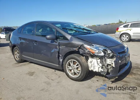 2010 Toyota Prius z USA, uszkodzony, nr VIN JTDKN3DU3A0210053